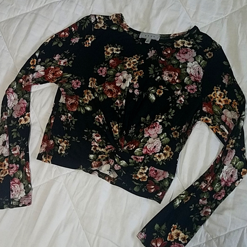 Gaze Floral Crop Top